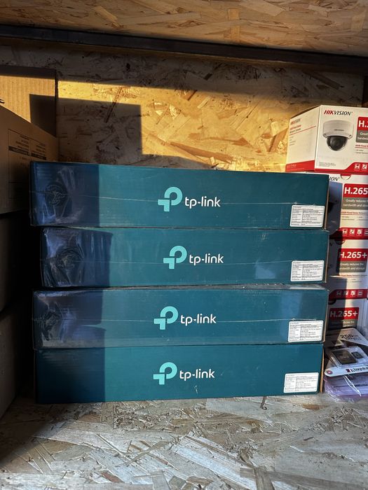 Коммутатор Hikvision DS-3E0518P-E/M