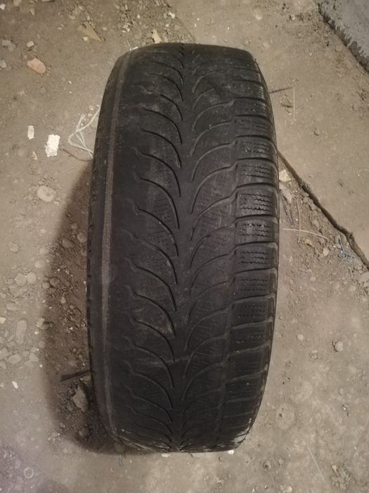 Шины  215 / 65   R 16