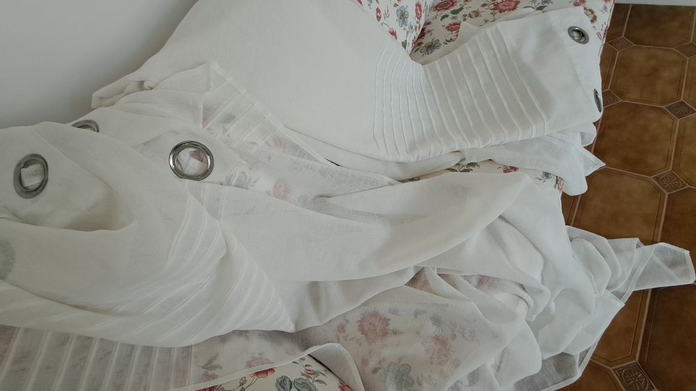 2  Draperii " Stilul Provence ( pret ambele