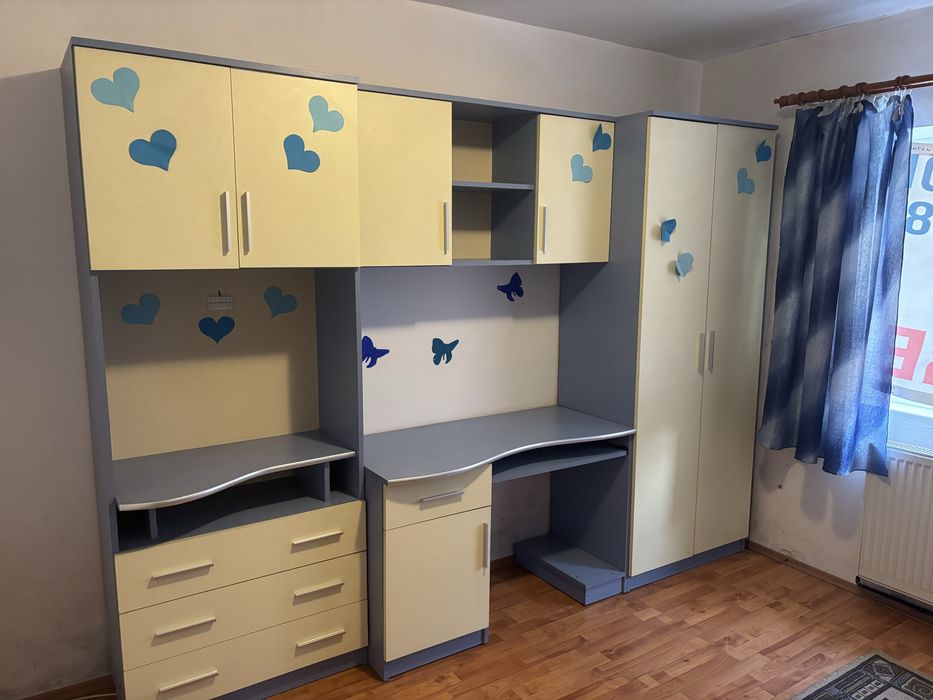 Vand apartament 3 camere