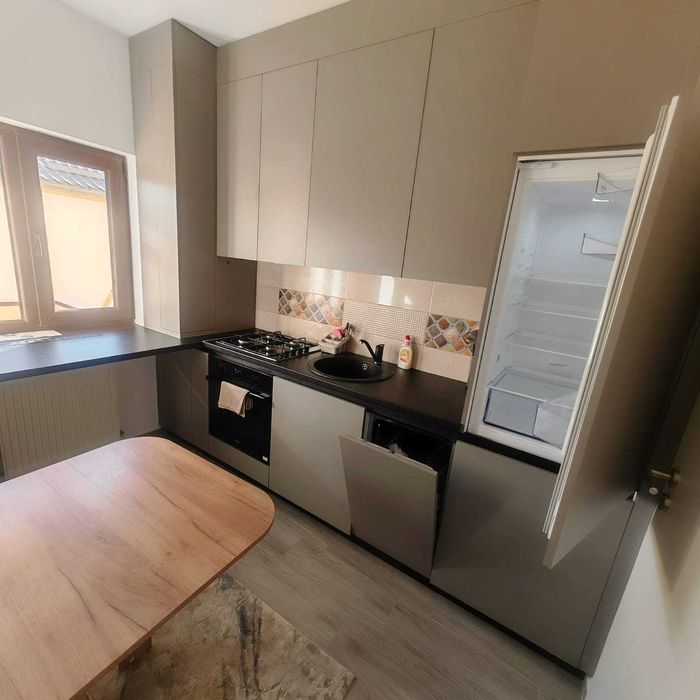 Garsonieră Modernă de Închiriat – Sânpetru (Brașov) + Loc de Parcare