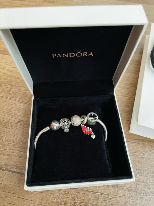 Bratara Pandora, argint cu 4 charmuri, impecabila