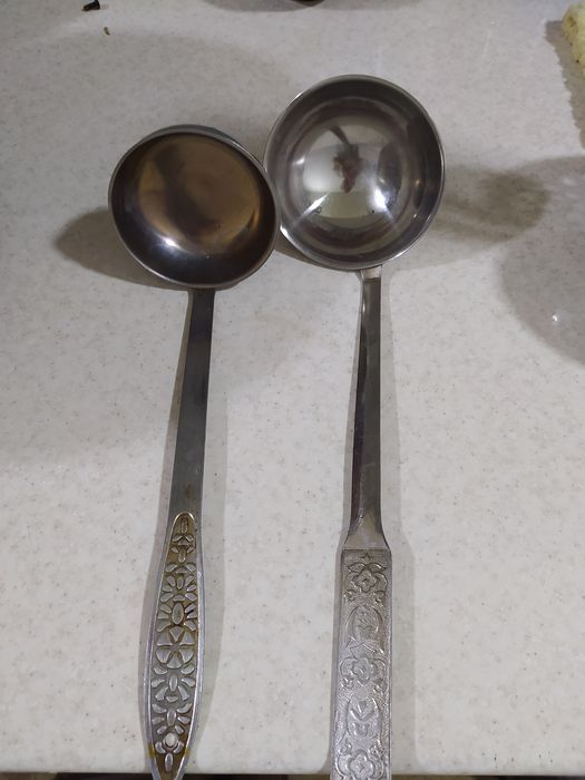 Liza, ular uni sikishyapti.