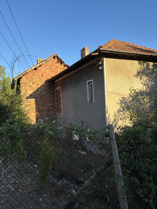 Продава се къща с.Типченица