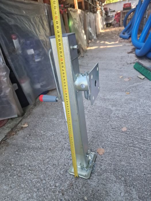 Picior de sprijin pentru toată gama de remorci de la 750 kg la 3500 kg