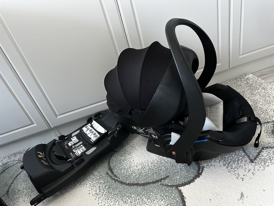 Scoica si Baza izofix Stokke