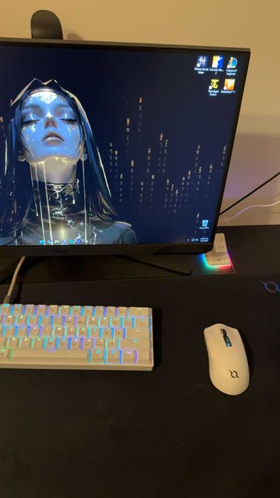 Vand setup de gaming full.