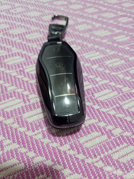 BYD pult sotiladi srochna orginal