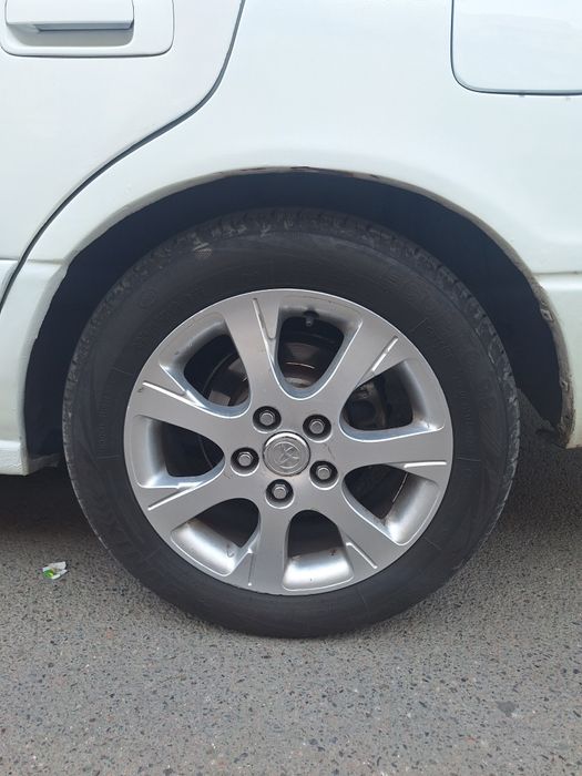 Продам 16 Диск, титанка с шинами