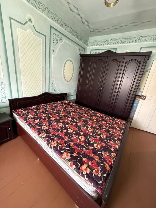 Спальный гарнитур б/у