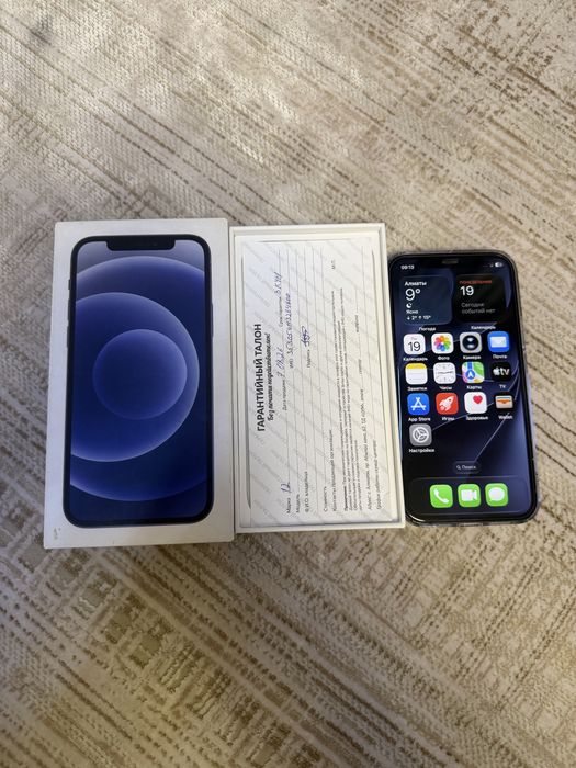 Продам Айфон 12 iPhone 12