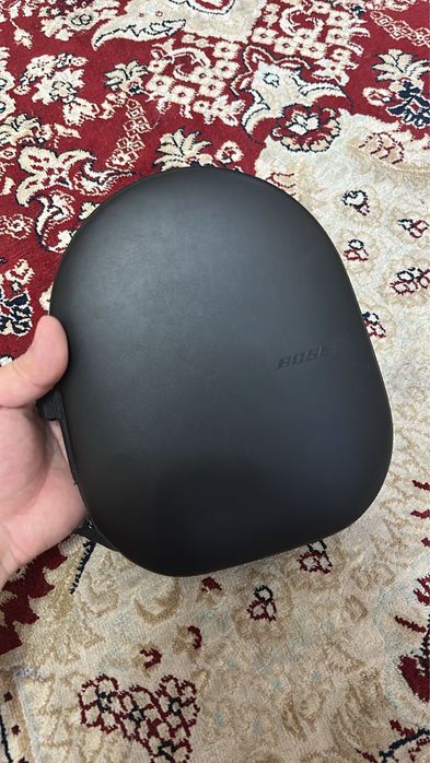 Продаются Наушник Bose NC700