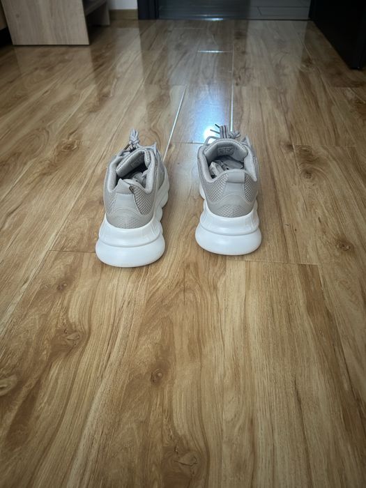 Versace Chain Reaction