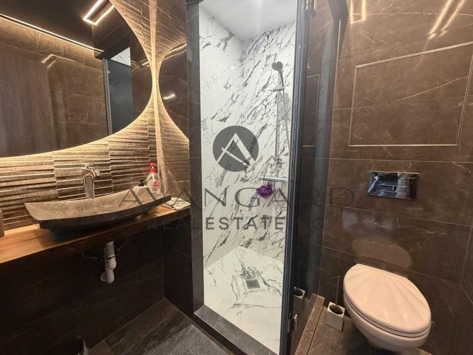 Продава се Тристаен апартамент в Пловдив, Остромила - 114 кв.м за 1272 €/кв.м - Снимка #6
