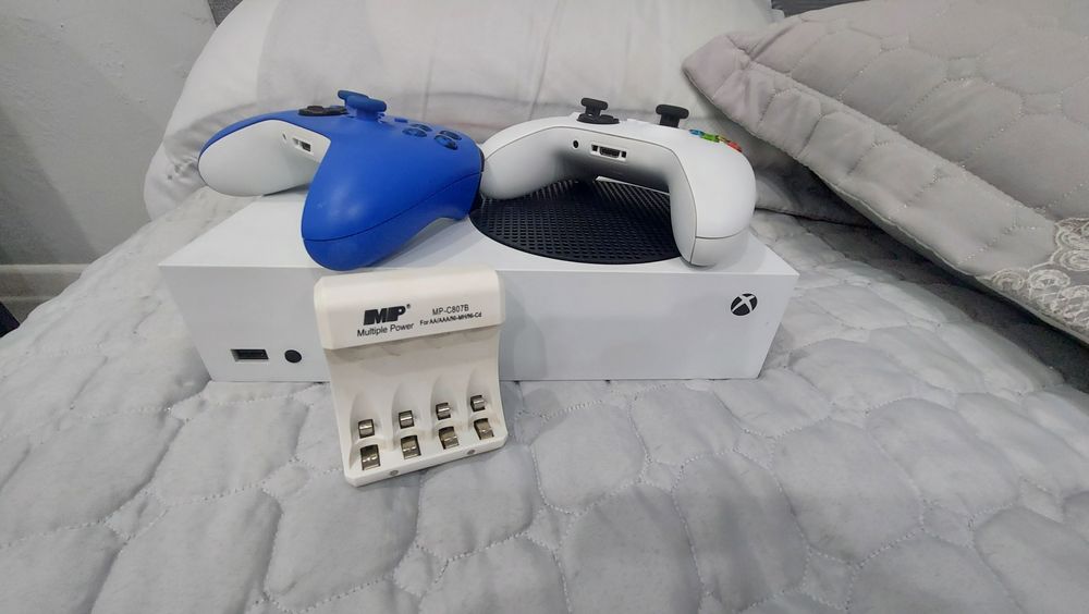 Xbox series S 512 гб