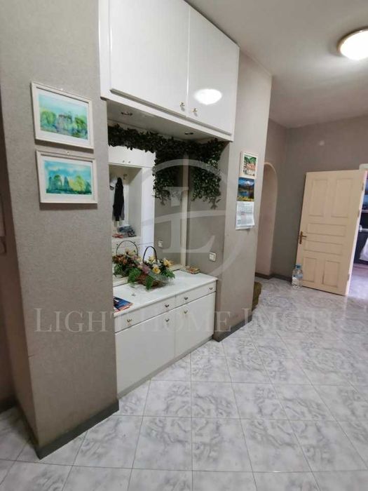 Продава се Четиристаен апартамент в Пловдив, Център - 193 кв.м за 1814 €/кв.м - Снимка #10