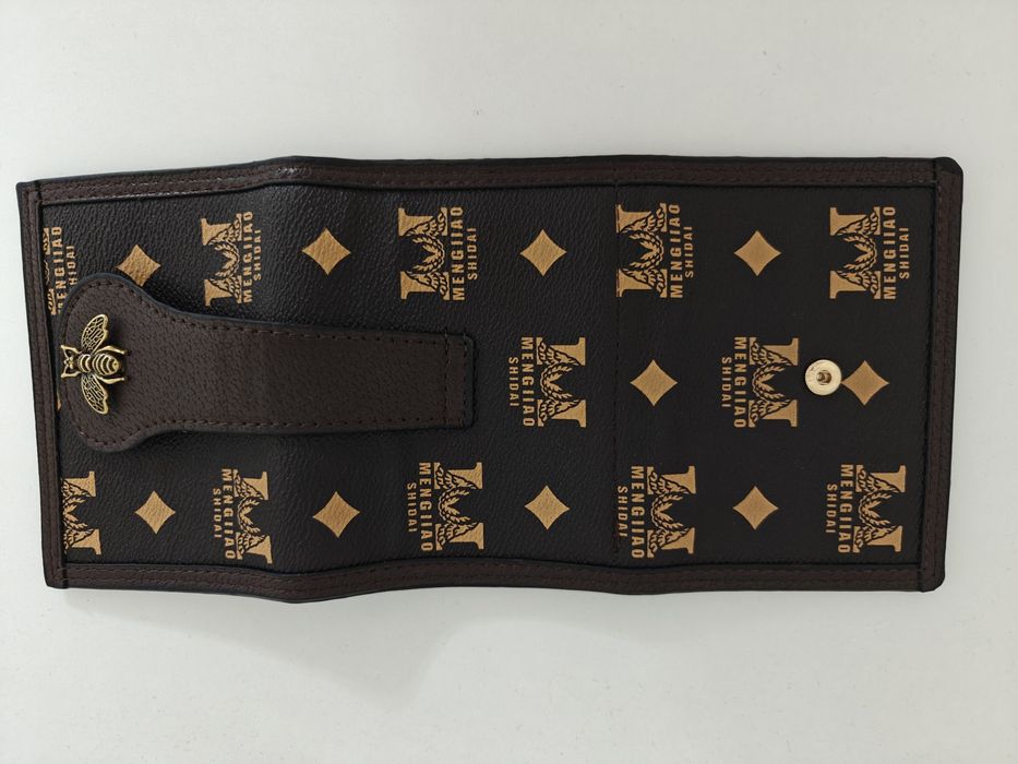 Коричневый женский кошелёк