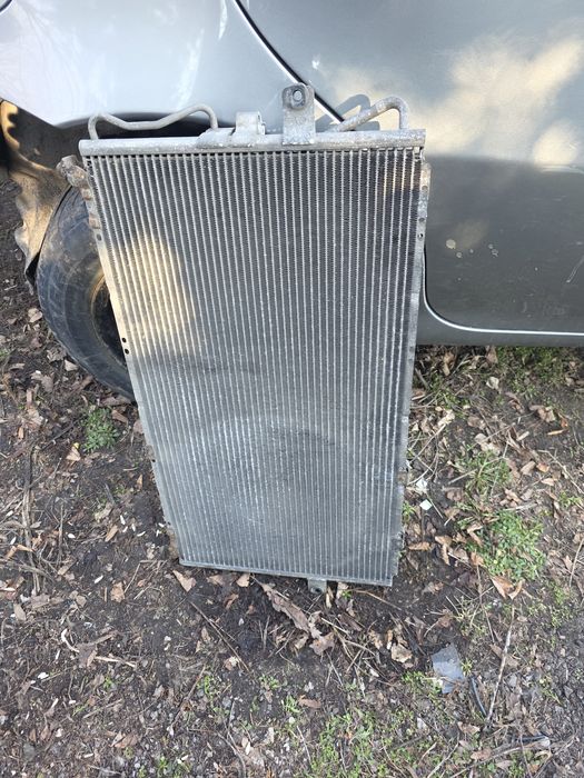 Климатичен радиатор за Kia Carnival 2004 година