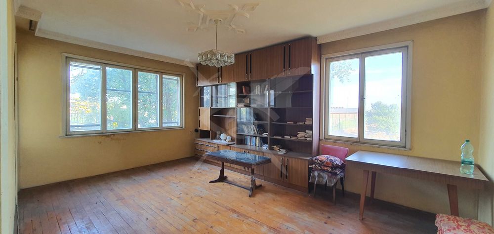 Продава се Многостаен апартамент в Пловдив, Коматево - 129 кв.м за 1125 €/кв.м - Снимка #2