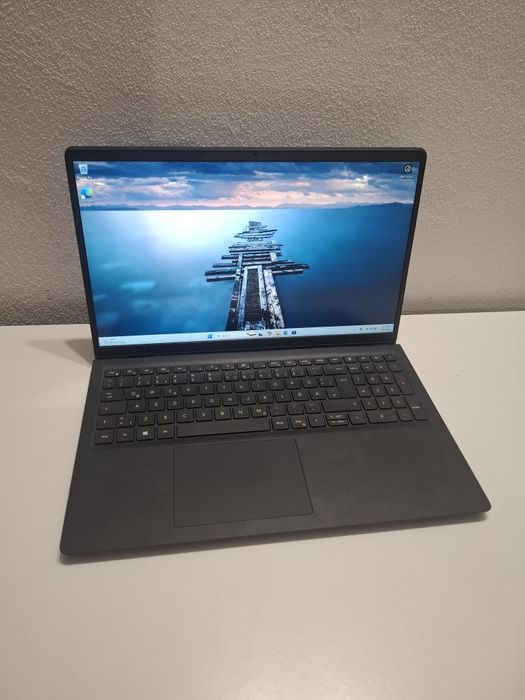 Laptop Dell cu i7 gen11