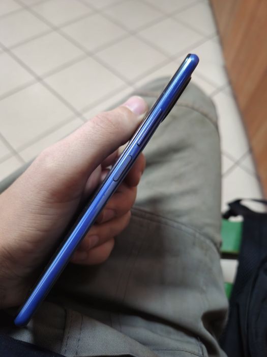 Продам Xiaomi 11 Lite 5G