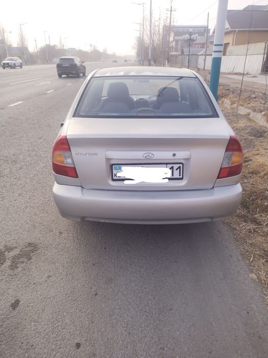 Hyundai, Accent 2
