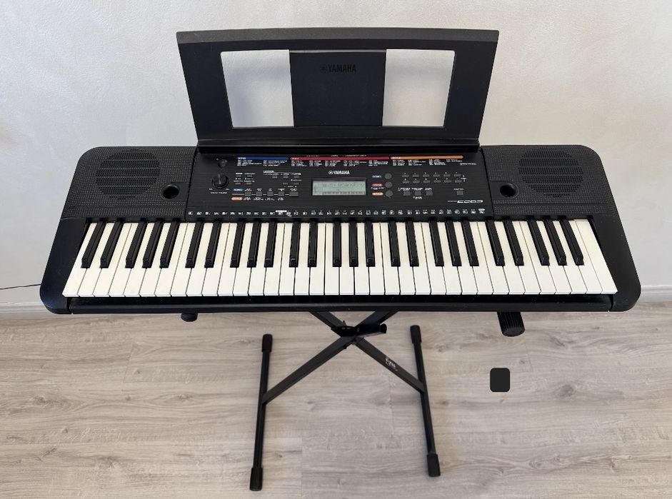 Синтезатор Yamaha PSR-E263