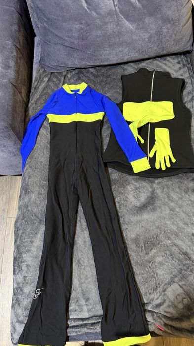 Сумка для коньков, коньки, форма для фигурного катание