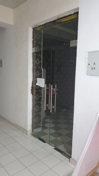 Srochna " Magazin " sotiladi 23 kvadrad ..manzil  mikrayon arka