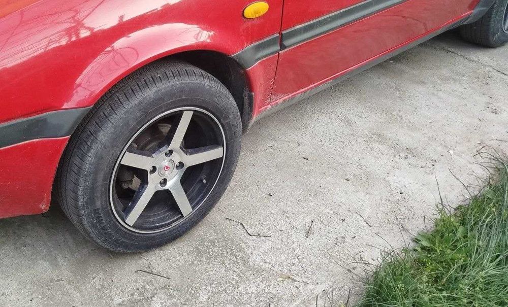 Диски R15. Ширина 7.0 Резина 195/60