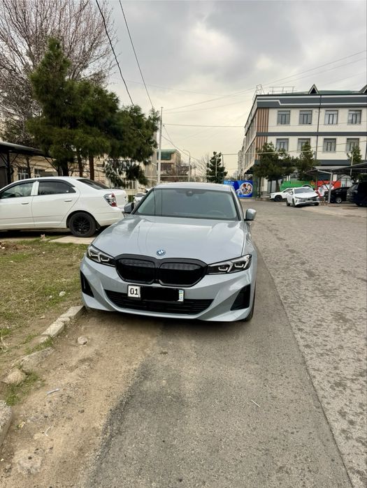 BMW i3 kamyob ranglisi sotiladi