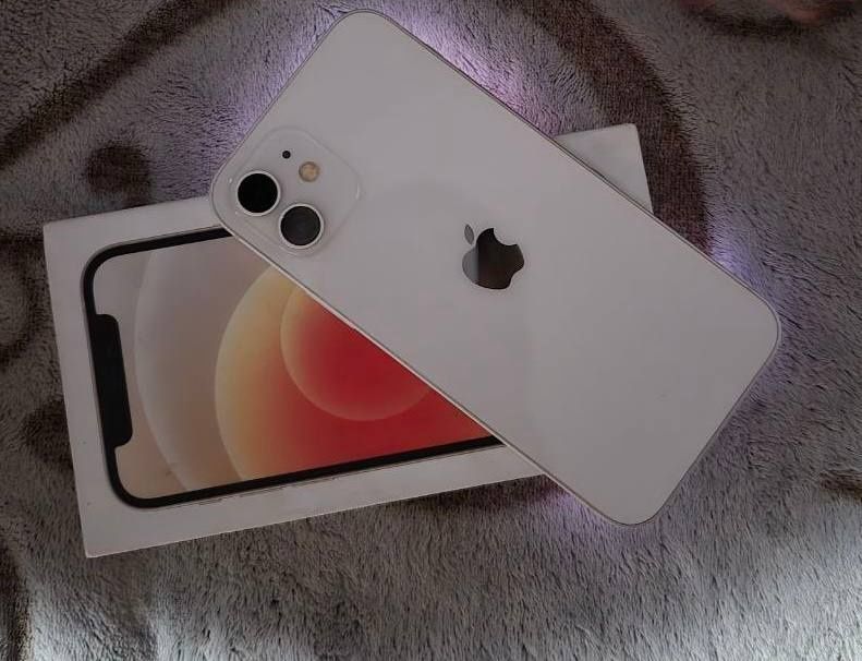 IPhone 12 с коробкой идеал айфон 12 белый
