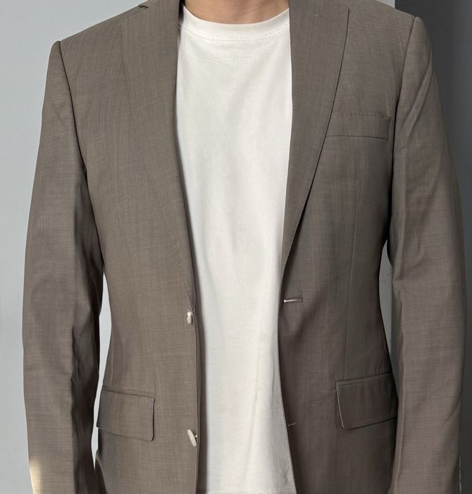 Деловой мужской пиджак