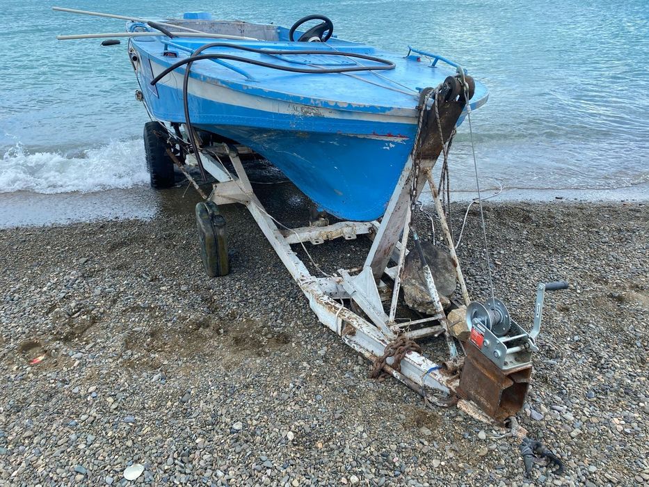 Продам Катер "Амур "