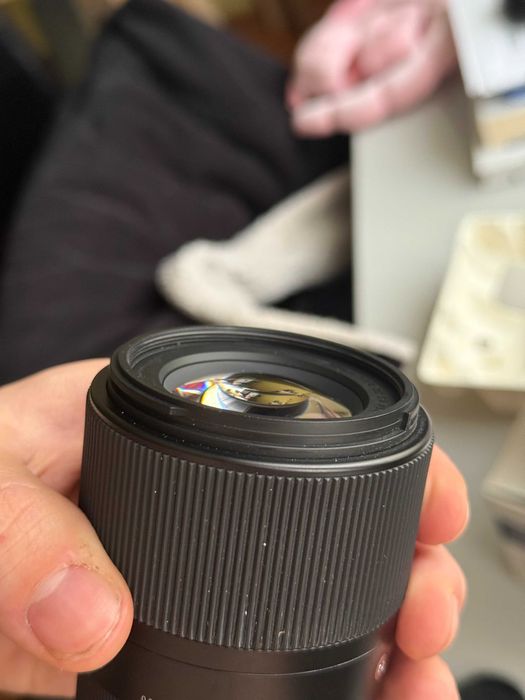 Напълно работещ SIGMA 30 mm f / 1.4 DC DN Sony E-mount + подарък