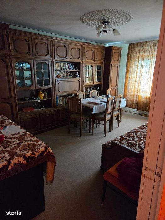Apartament spațios cu 3 camere , etaj 2 , bloc izolat - Dva Nord — fotografia 1