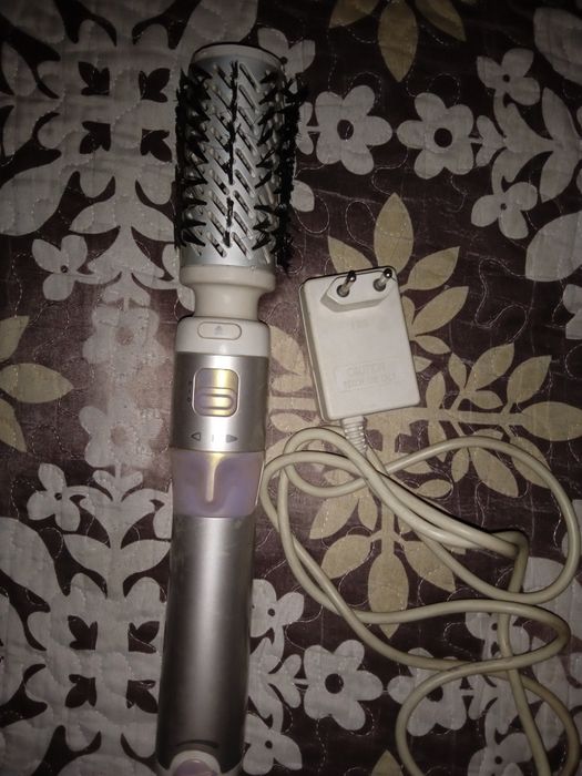 Продам фен расческа