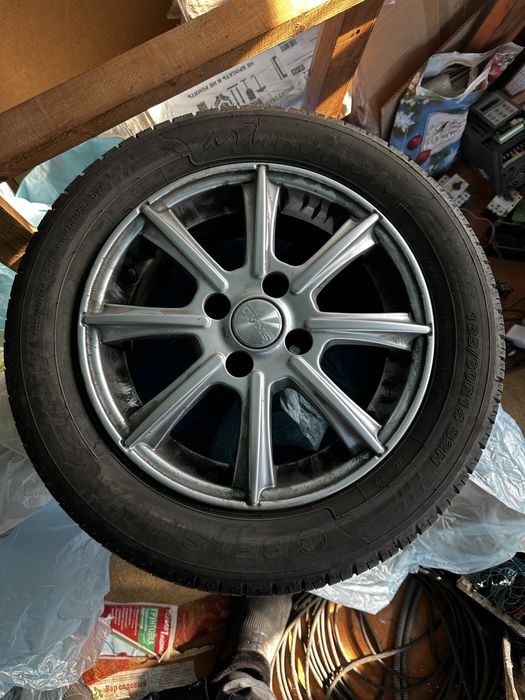 Продам комплкет дисков с летней резиной 185/60 r14