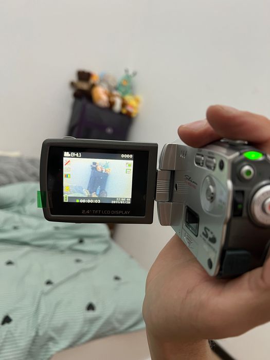 Цифровая видео камера