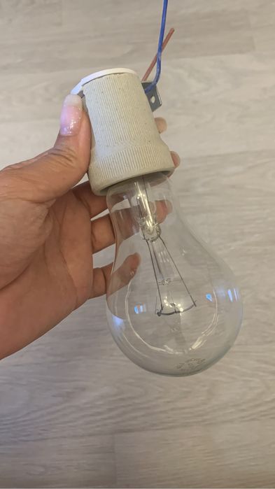 Лампочки 150ват и цоколь керамика