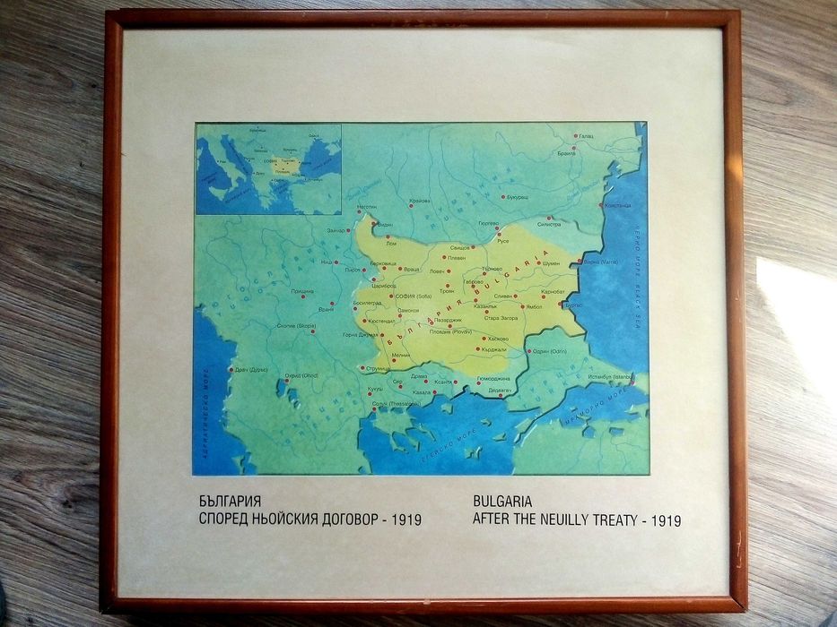 Исторически карти / картини на България в рамка 52см.х 49см 9 броя
