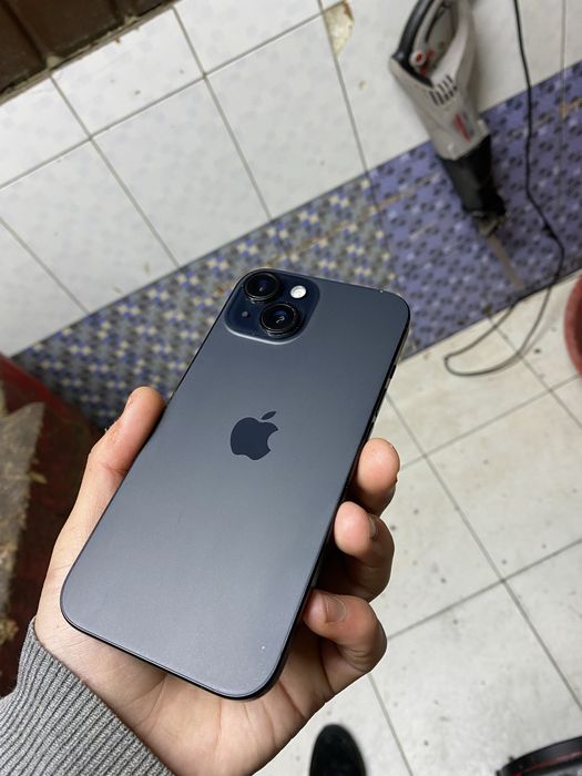 Айфон 15 в хорошом состоянии