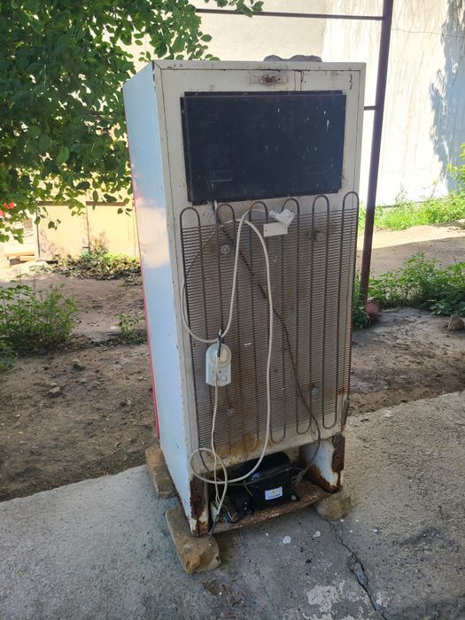 витрина холодильник