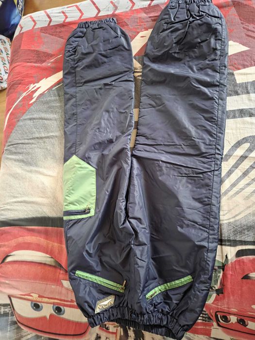 Pantaloni pentru ski