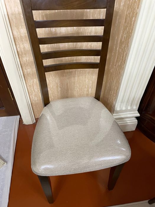 Стол и 8 стульев