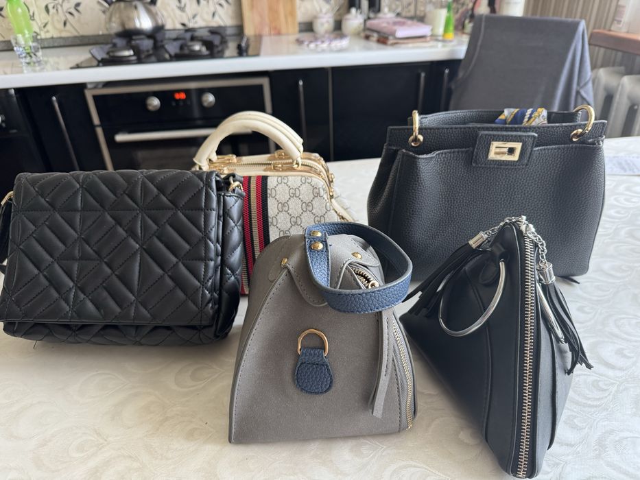 Продам  женские сумки