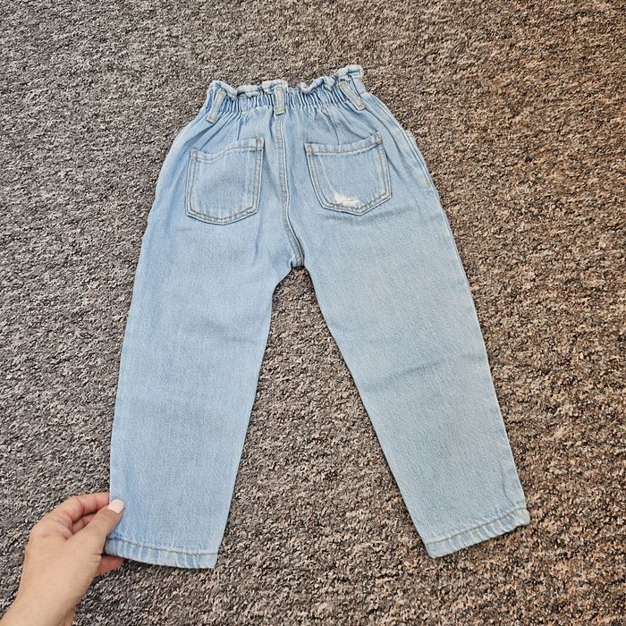 Blugi Zara 98 stare impecabila