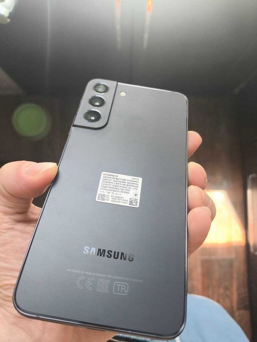 Продаю Samsung Galaxy S22+