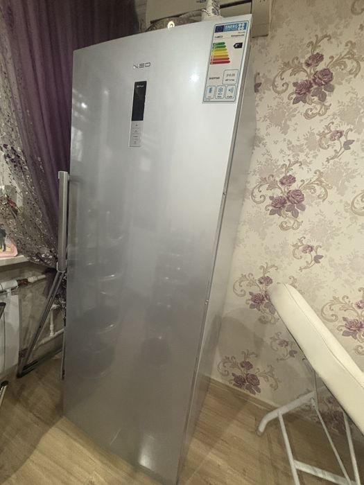 Продам  морозильную камеру NEO