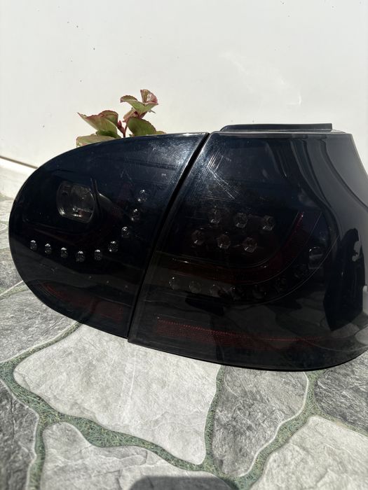 Vand lampi spate golf 5 gti